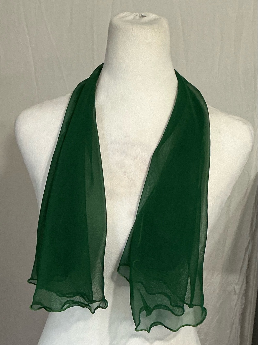 Luxurious Emerald Green Chiffon Wrap — Women's Scarf